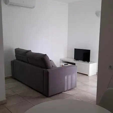מלון Sal Mar 2*